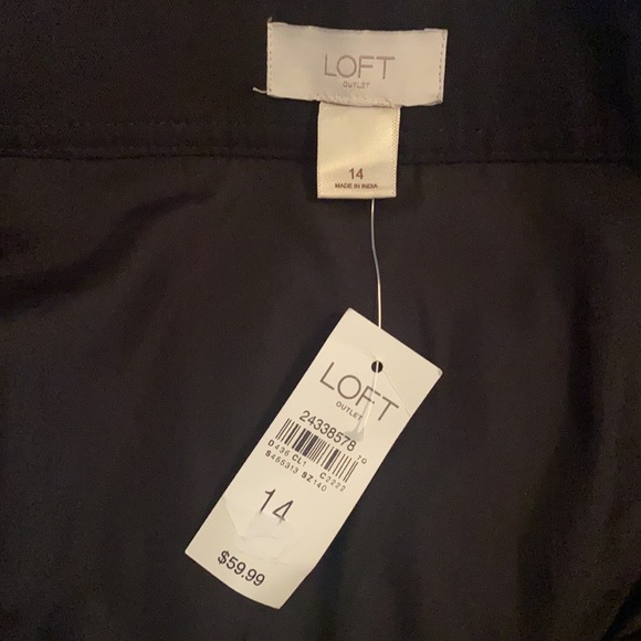 Black floral embroidered zipper front skirt! - Picture 5 of 6